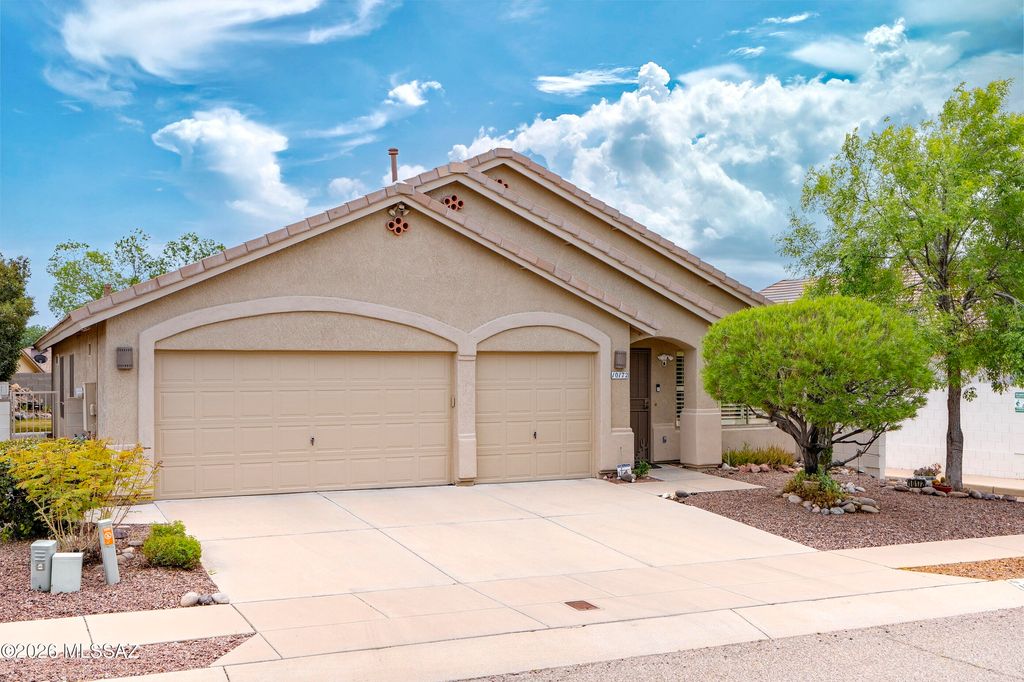 10172 E Gray Hawk Drive, Tucson, AZ 85730
