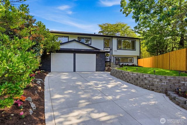 12936 NE 130th St, Kirkland, WA 98034