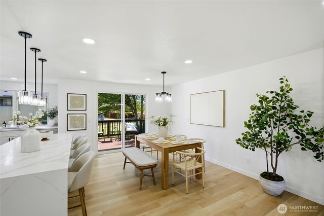 12936 NE 130th St, Kirkland, WA 98034