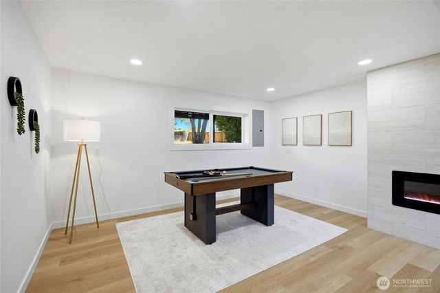 12936 NE 130th St, Kirkland, WA 98034