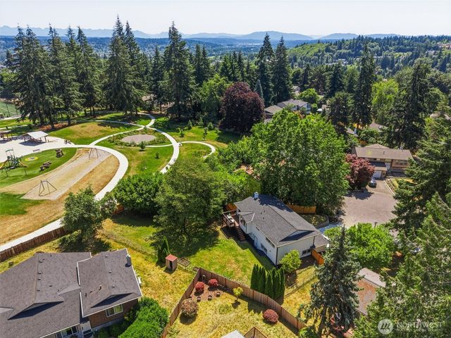 12936 NE 130th St, Kirkland, WA 98034
