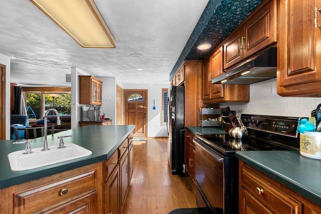 1508 N NICHOLAS STREET, Appleton, WI 54914