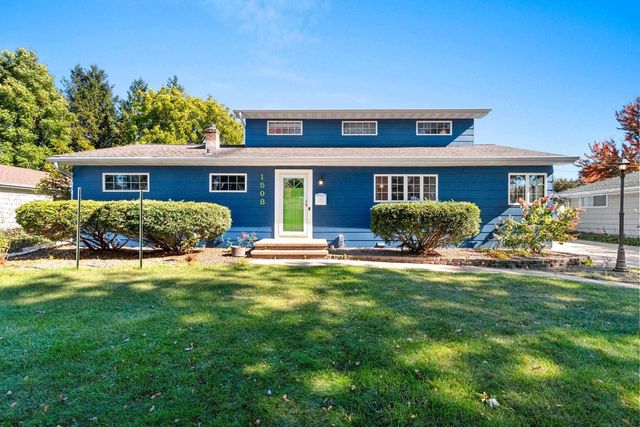 1508 N NICHOLAS STREET, Appleton, WI 54914