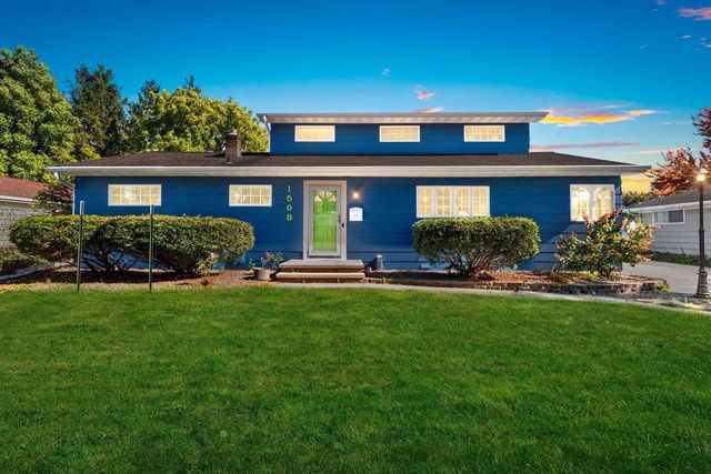 1508 N NICHOLAS STREET, Appleton, WI 54914