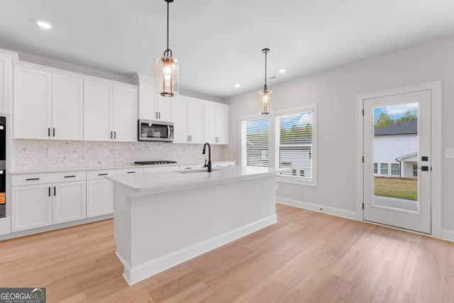 3089 Sweet Red Circle, Braselton, GA 30517