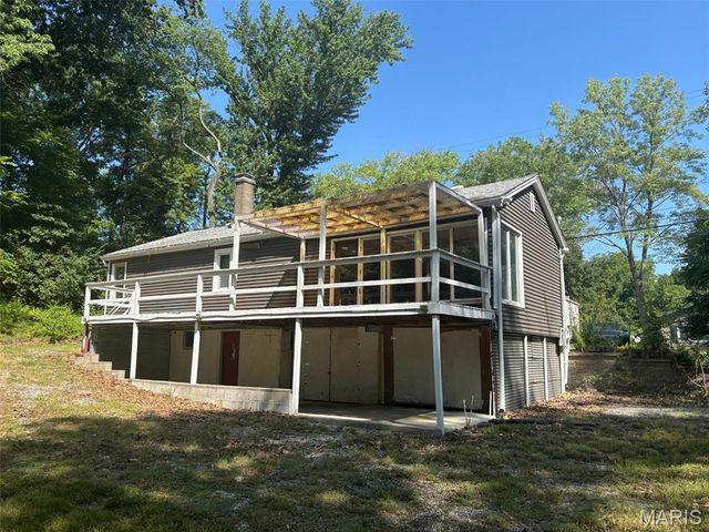 912 S 11th Street, Belleville, IL 62226