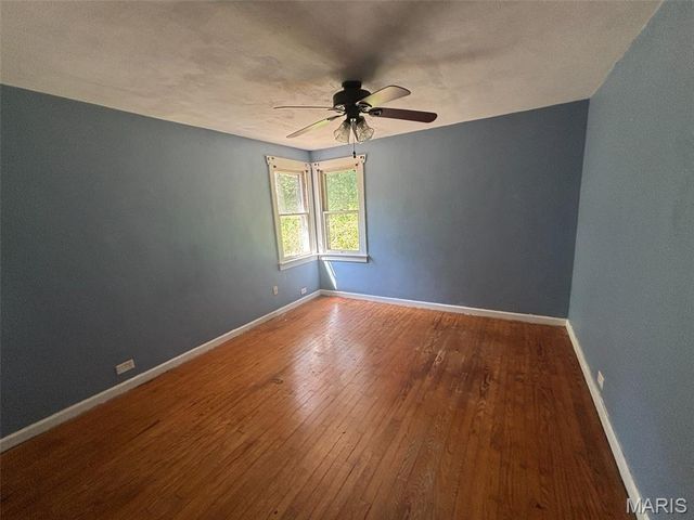 912 S 11th Street, Belleville, IL 62226