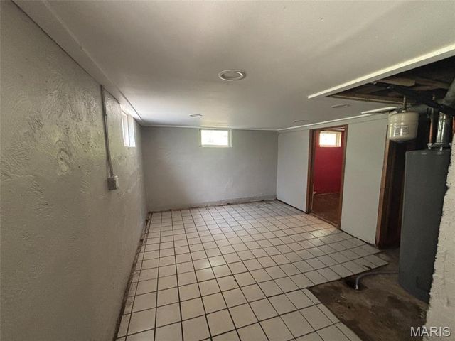 912 S 11th Street, Belleville, IL 62226