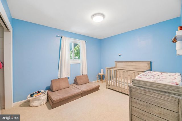 3237 DYE DR, Falls Church, VA 22042