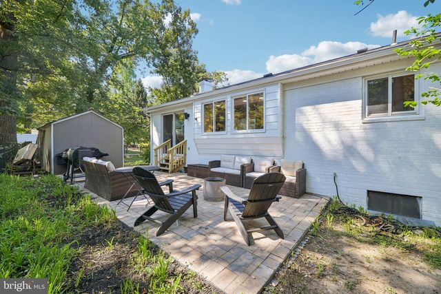 3237 DYE DR, Falls Church, VA 22042