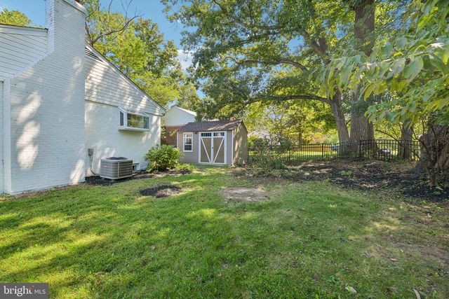 3237 DYE DR, Falls Church, VA 22042