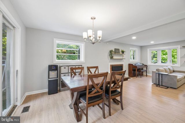 3237 DYE DR, Falls Church, VA 22042