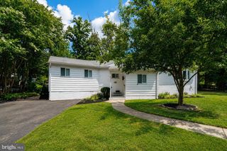 3237 DYE DR, Falls Church, VA 22042
