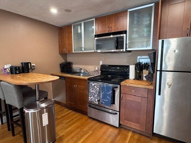 47 Gardner St 12, Boston, MA 02134
