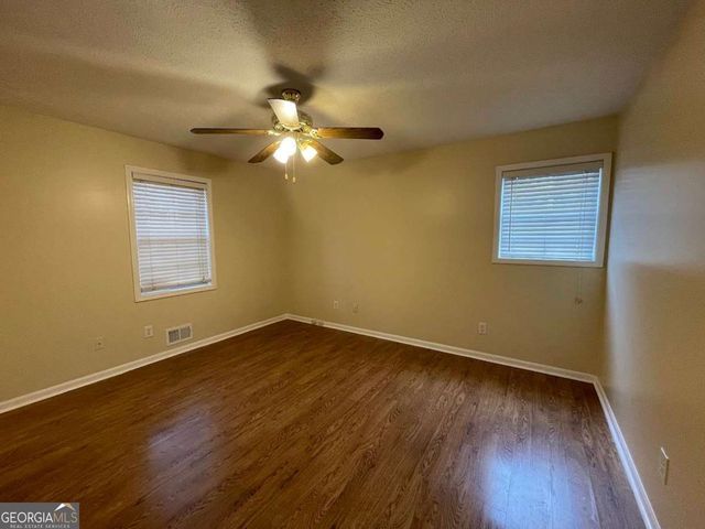 2595 Woodland Drive NW, Kennesaw, GA 30152