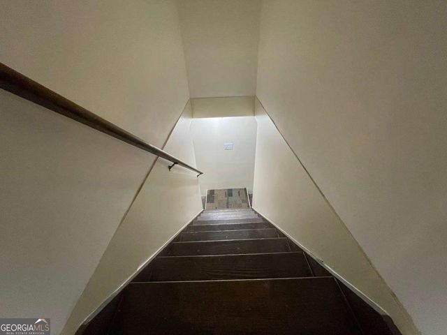 2595 Woodland Drive NW, Kennesaw, GA 30152