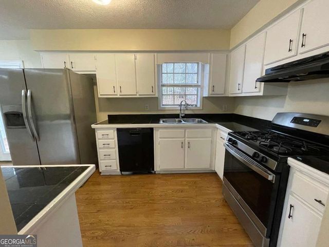 2595 Woodland Drive NW, Kennesaw, GA 30152