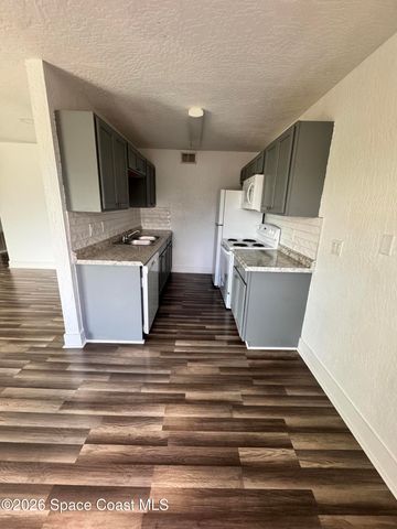 2012 Tree Ridge Lane NE, Palm Bay, FL 32905