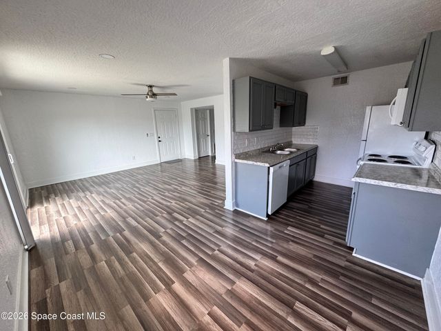 2012 Tree Ridge Lane NE, Palm Bay, FL 32905