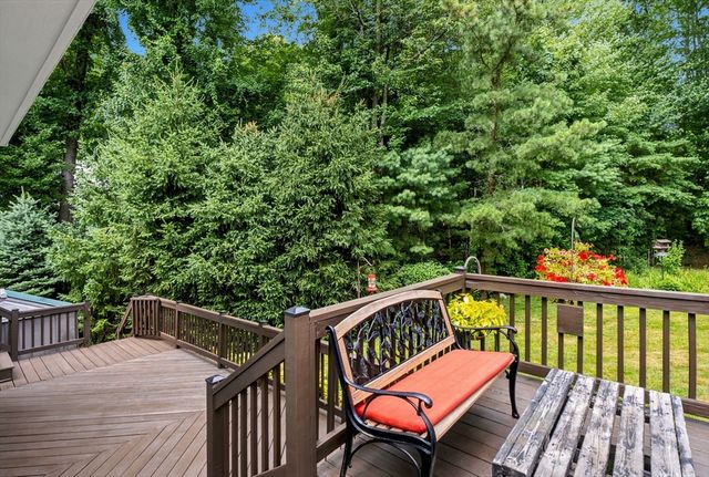 24 Crossbow Ln, North Andover, MA 01845