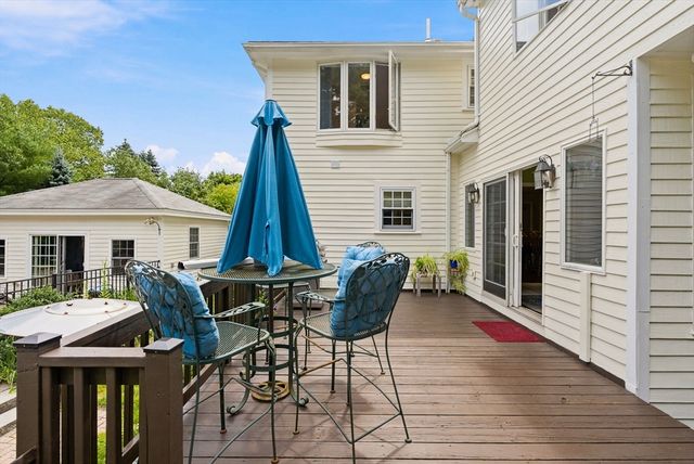 24 Crossbow Ln, North Andover, MA 01845