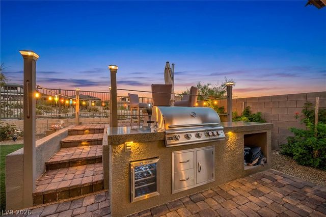 12468 Primrose Grove Lane, Las Vegas, NV 89138