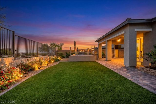 12468 Primrose Grove Lane, Las Vegas, NV 89138