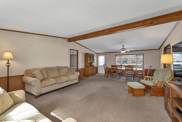 69 Oak Drive, North Hampton, NH 03862