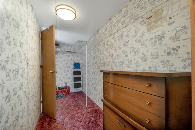 69 Oak Drive, North Hampton, NH 03862