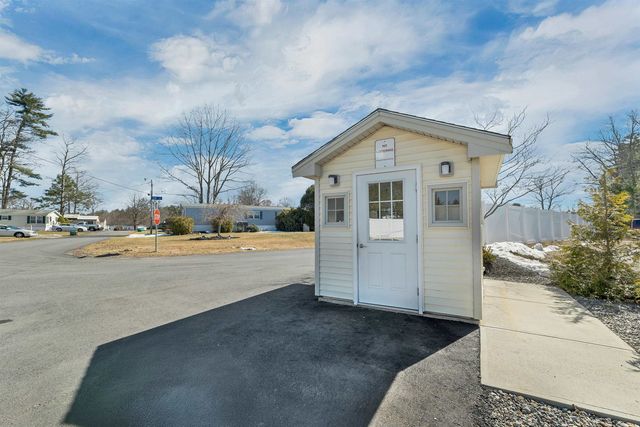 69 Oak Drive, North Hampton, NH 03862