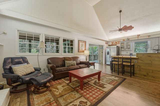 53 Laurel Ridge Drive, Ellijay, GA 30536