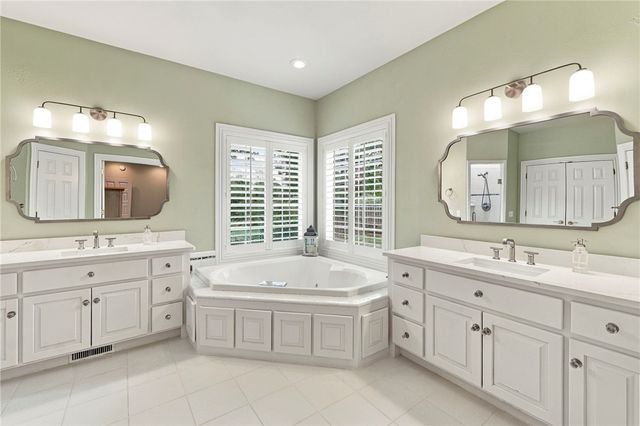 209 Ridgefield, Bentonville, AR 72712