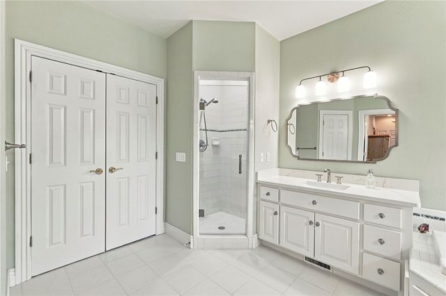 209 Ridgefield, Bentonville, AR 72712