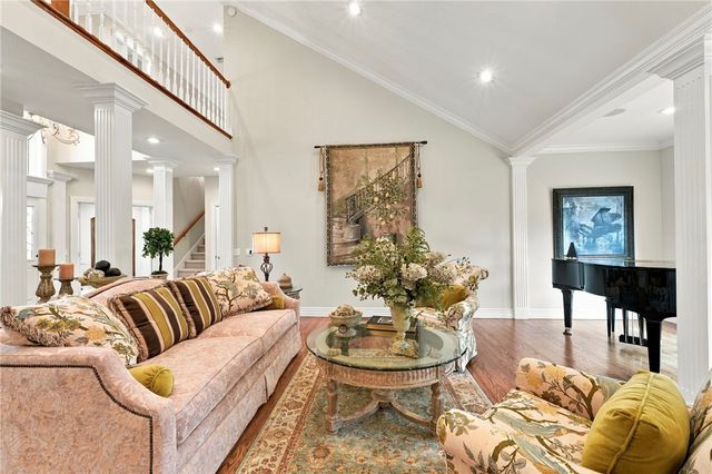 209 Ridgefield, Bentonville, AR 72712