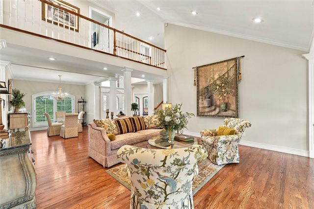 209 Ridgefield, Bentonville, AR 72712