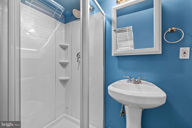 2604 1ST ST S, Arlington, VA 22204