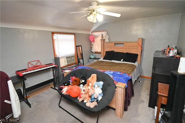 8002 Sigle Lane, Poland, OH 44514