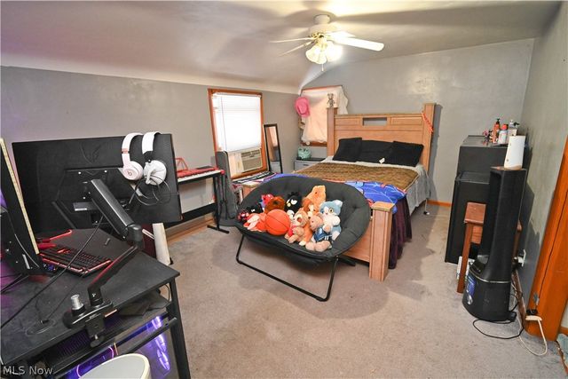 8002 Sigle Lane, Poland, OH 44514