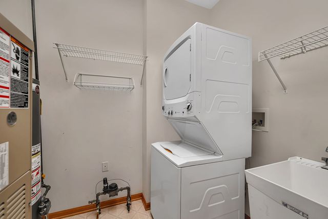 1592 W Cadillac Circle, Romeoville, IL 60446