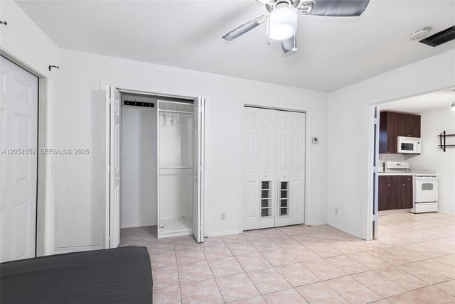 23 SW 8th Street, Hallandale Beach, FL 33009