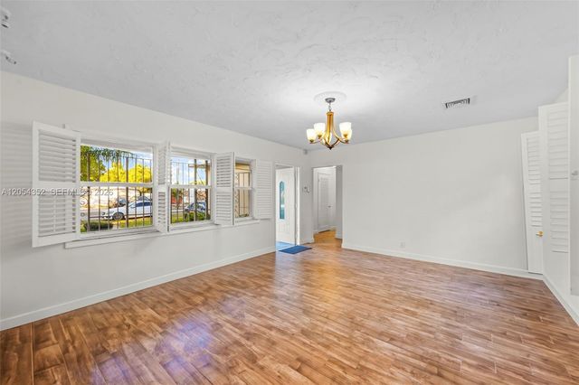 23 SW 8th Street, Hallandale Beach, FL 33009