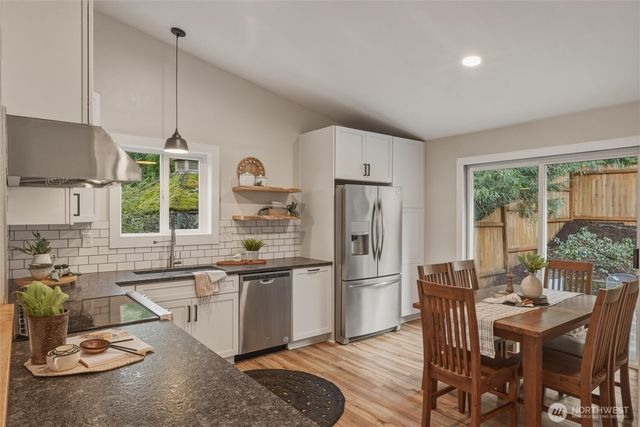 9 Sunnyside Lane, Bellingham, WA 98229