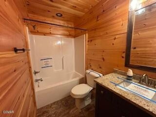 3863 Holders Grove Road, Cosby, TN 37722