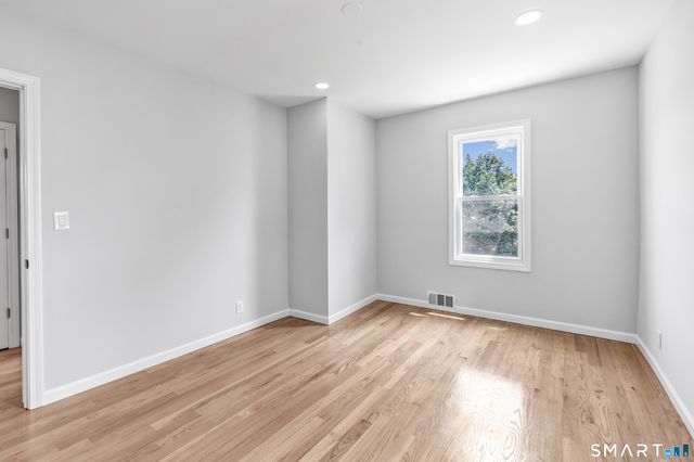 41 Burritt Avenue, Stratford, CT 06615