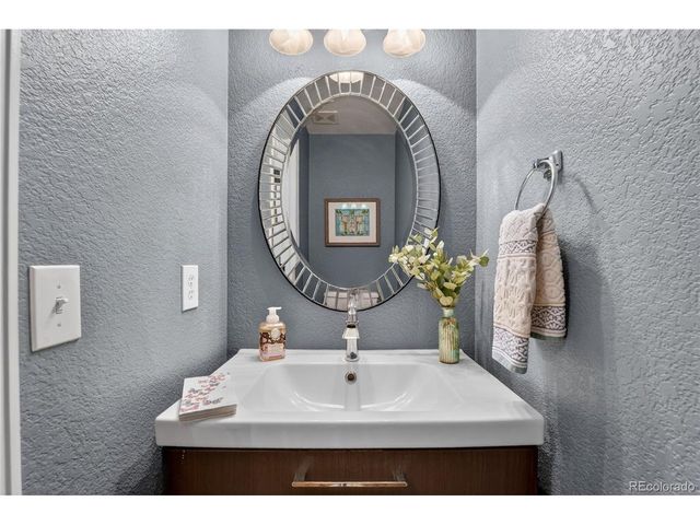 1425 Laurenwood Way, Highlands Ranch, CO 80129