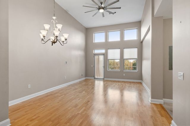 2 Harvest Dr 312, North Andover, MA 01845