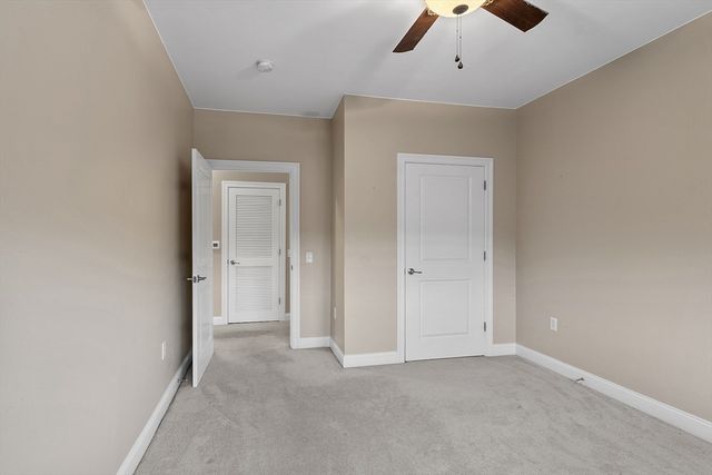 2 Harvest Dr 312, North Andover, MA 01845