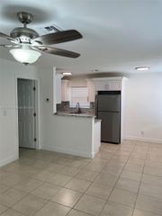 330 NE 7th Street 330, Pompano Beach, FL 33060