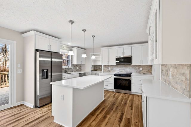 104 Erica Pl, Bell Buckle, TN 37020