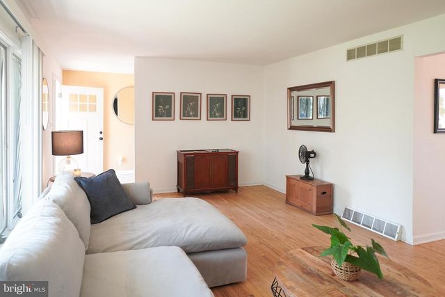 2402 SHELBURN ROAD, Millville, NJ 08332